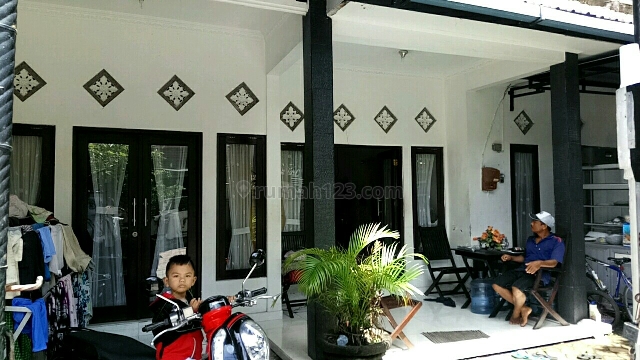Rumah sekond siap Huni Di Muding Gatsu Barat, Kerobokan Kaja, Badung