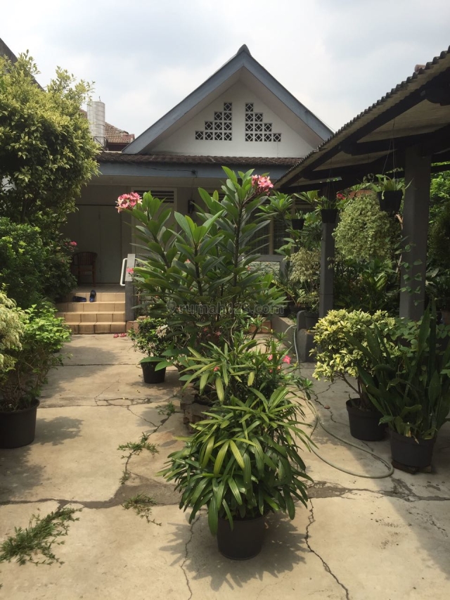 Rumah hitung tanah di palmerah utara, Palmerah, Jakarta Barat