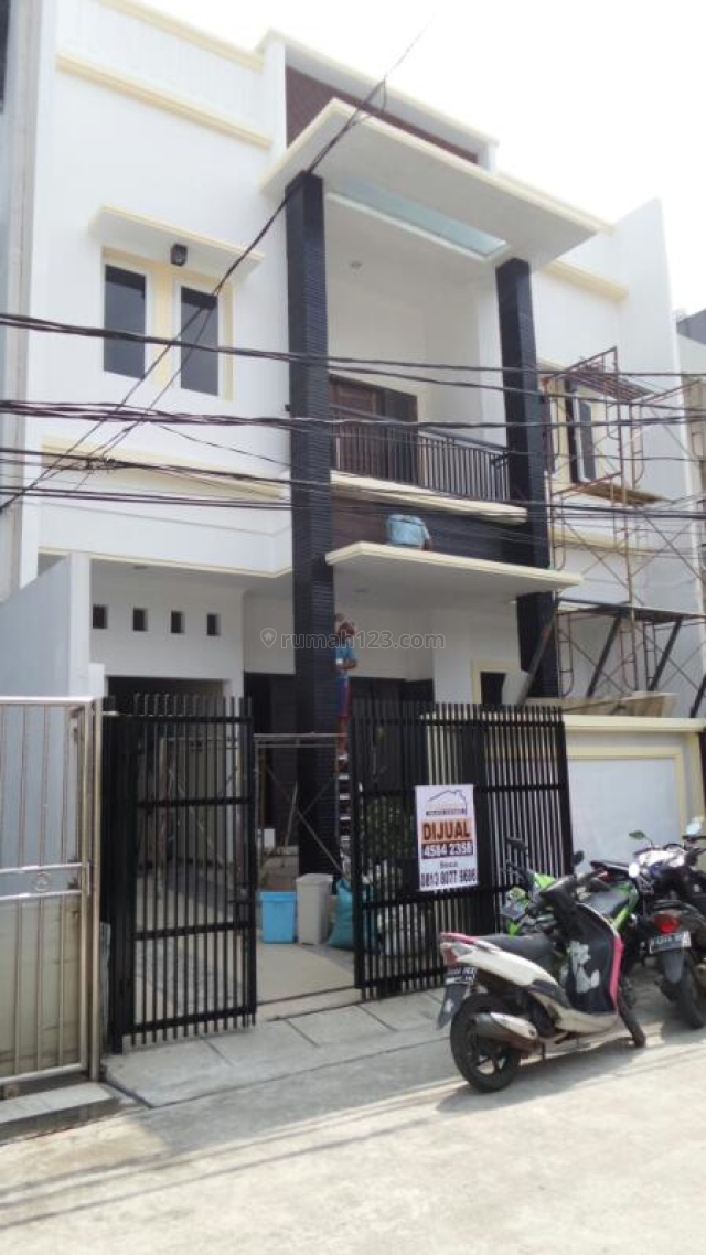 Rumah di Kelapa Gading Lokasi Dekat Mall Harga Nego, Kelapa Gading, Jakarta Utara
