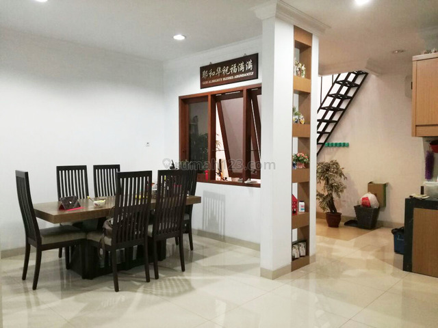 Rumah di Jual Kelapa Puan Timur, Luas 6x20m2, Kelapa Gading, Jakarta Utara