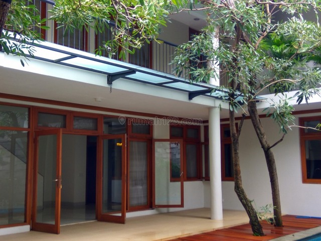 Nice house in Brawijaya area for expatriat and others, Kebayoran Baru, Jakarta Selatan