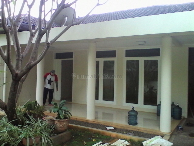 Nice House With Swiming Pool @ Kemang, Kemang, Jakarta Selatan