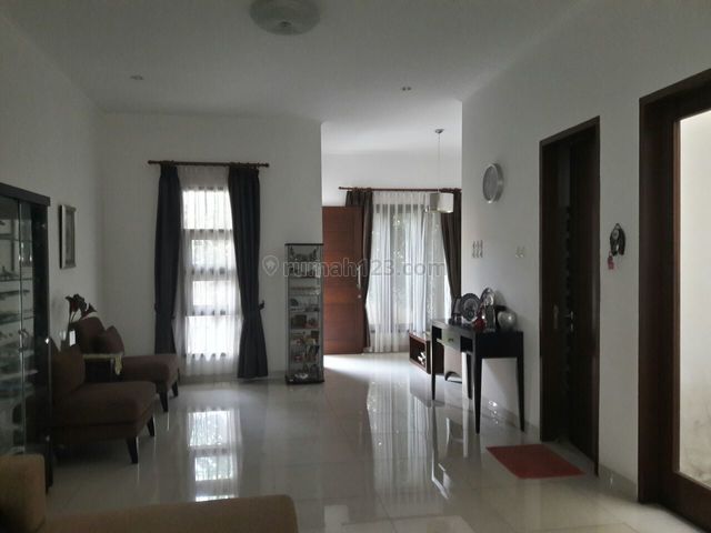 Rumah Apik Terawat dalam Komplek di Area Kalibata, Kalibata, Jakarta Selatan