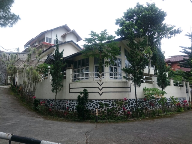Rumah di di Sersan bajuri, Ledeng, Bandung, Sukasari, Bandung