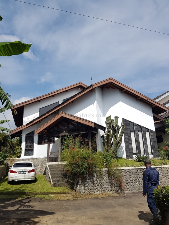 Villa Hadap Timur Indo Alam Puncak Bogor, Puncak, Bogor