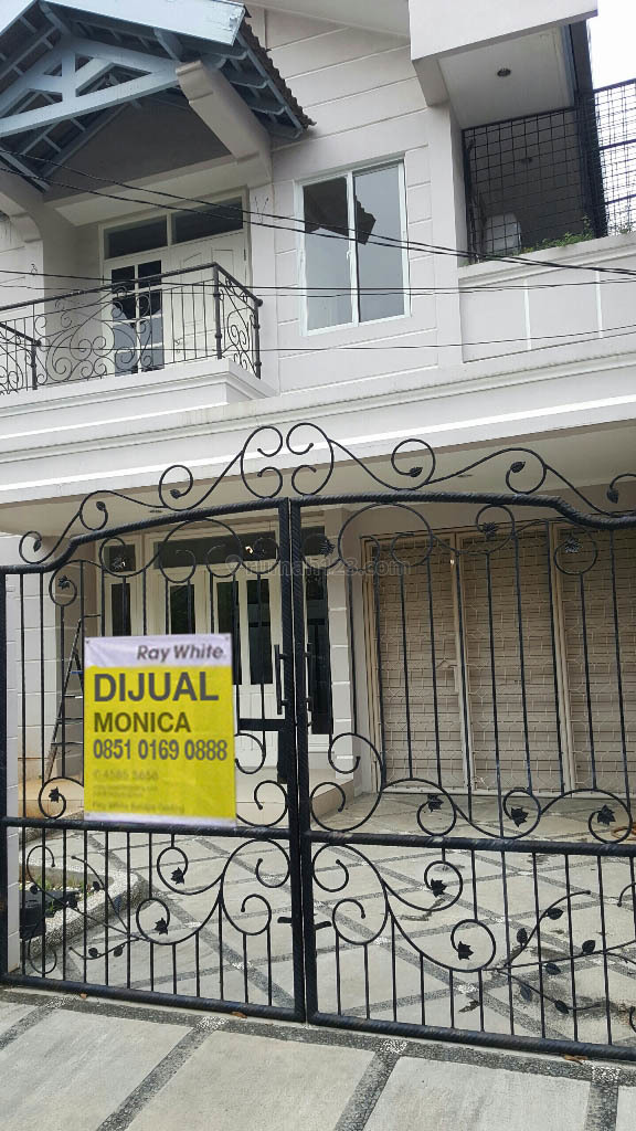 Rumah 2 Lantai Janur Elok, Luas 9x17m2, Kelapa Gading, Jakarta Utara