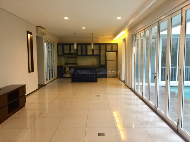 4 bedrooms Modern Minimalis House in Kebayoran Senopati, Kebayoran Baru, Jakarta Selatan
