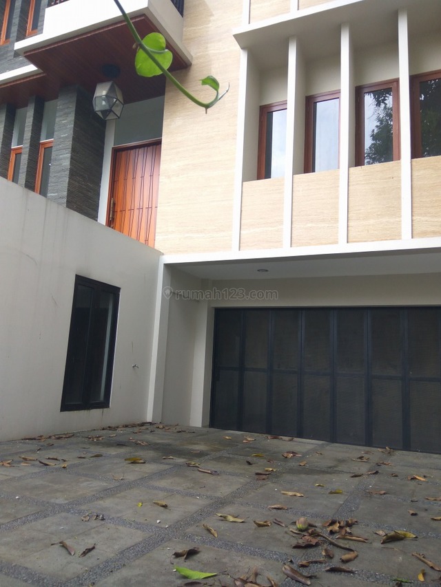 Comfortable and beautiful house In Senopati area for expatriat and others “The price can be negotiable”, Senopati, Jakarta Selatan