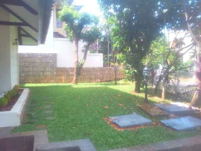 Rumah Cantik dan Asri di komplek Cipete, Cipete, Jakarta Selatan