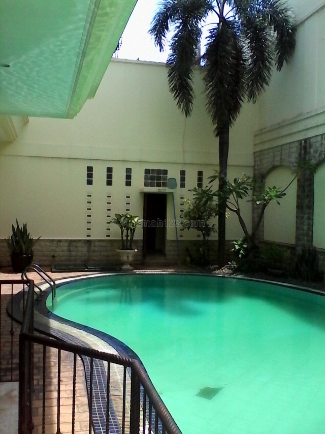Nice House With Big Garden @ Pondok Indah, Pondok Indah, Jakarta Selatan