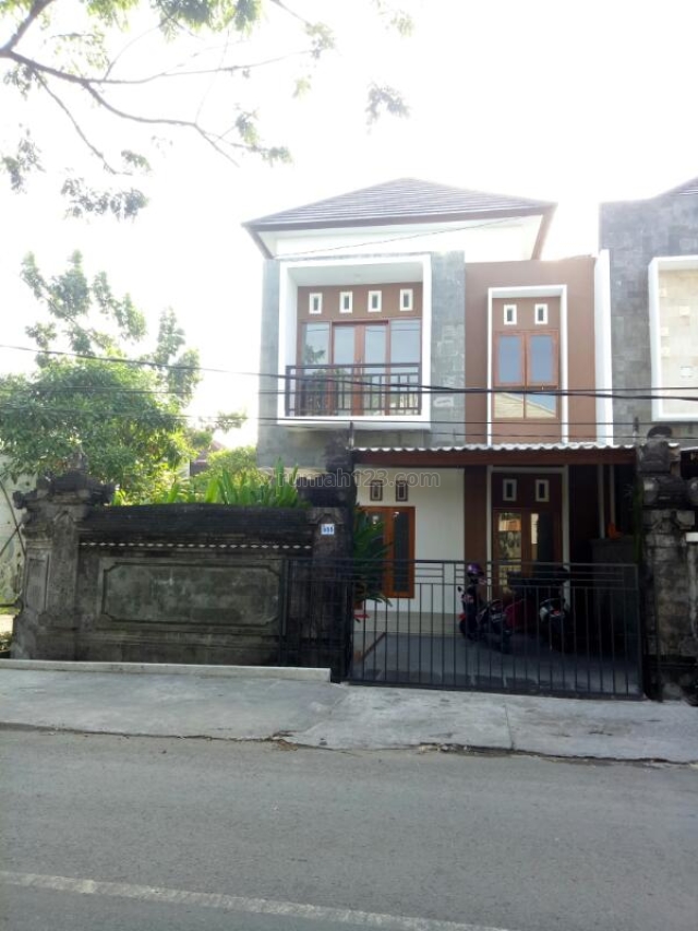 Rumah Gatsu Barat Denpasar, Ubung, Denpasar