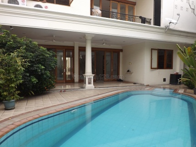 HOUSE 512M2/404M2, MODERN, LUX, 4 BR, RP 43.225.000,- / BULAN excl. VAT, S POOL, QUITE IN CLUSTER TOWN HOUSE @ KEMANG JAK-SEL, Kemang, Jakarta Selatan