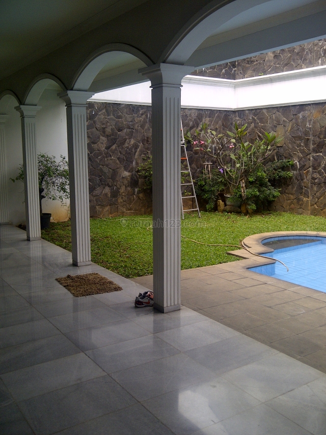Renovated storied house in Pondok Indah, Pondok Indah, Jakarta Selatan