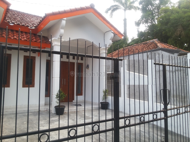 RUMAH KEBON JERUK BARU SIAP HUNI || Hub : CHRIST 081280069222 PR-008346, Kebon Jeruk, Jakarta Barat