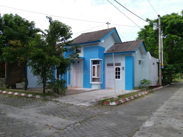 Rumah minimalis modern di kawasan Kartasura, Kartosuro, Solo