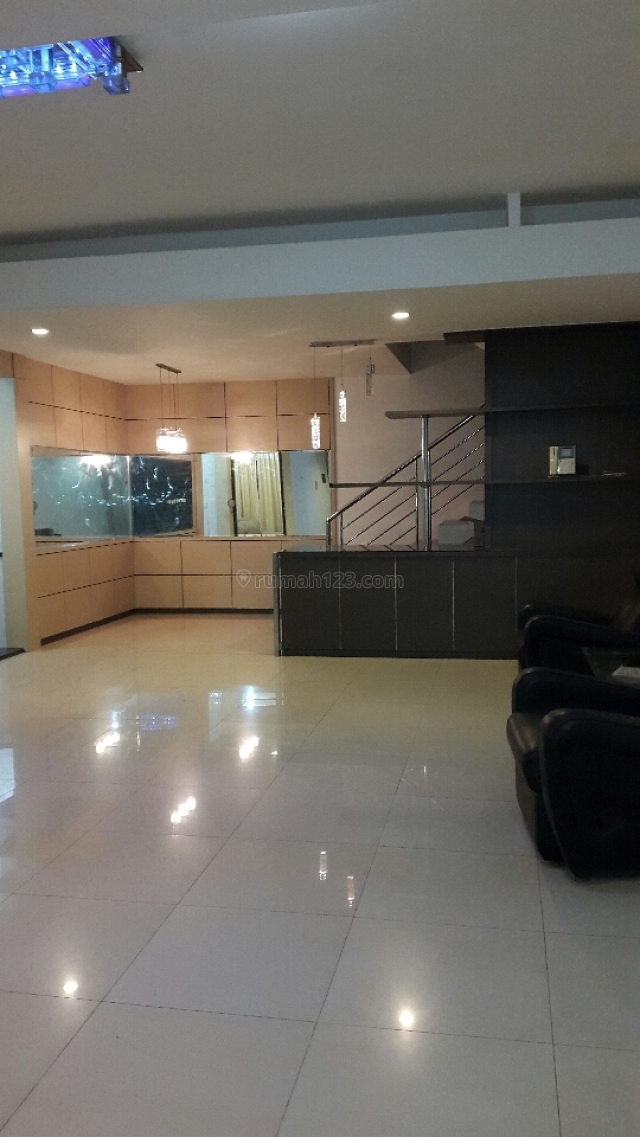 lrumah siap huni lokasi strategis, Citra Garden, Jakarta Barat