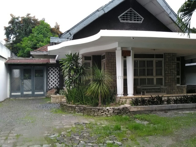 RUMAH NYAMAN LOKASI STRATEGIS, Manahan, Solo