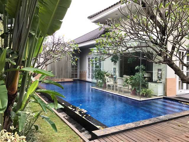 Rumah Lux Dengan Lingkungan Yang Tenang @ Kemang Timur Jakarta Selatan, Kemang, Jakarta Selatan