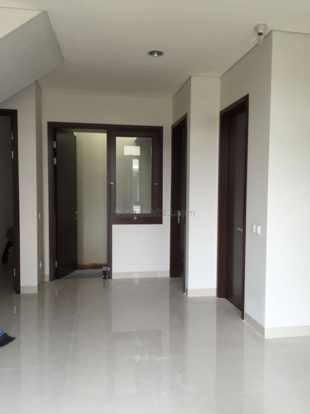 Turun harga BU, Rumah kost2an serba guna, asri dan nyaman, BSD City, Tangerang