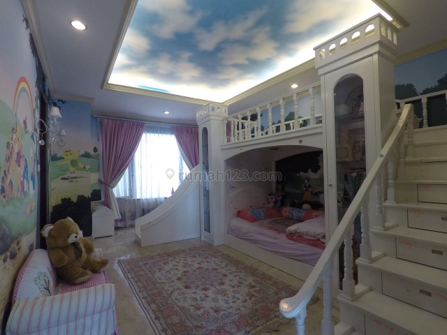 RUMAH BAGUS SEKALI SIAP HUNI COCOK UNTUK EXPAT @MARGASATWA BARU (YU), Ragunan, Jakarta Selatan