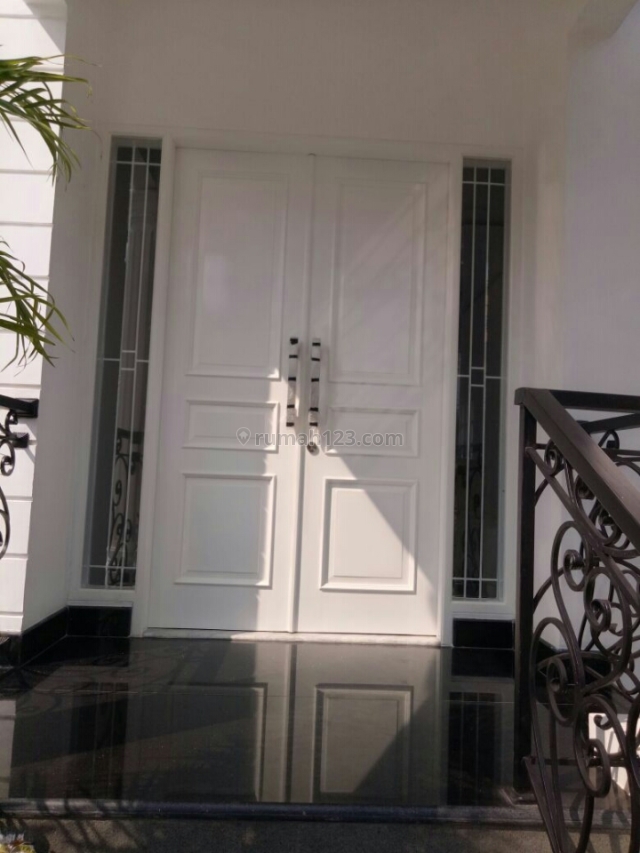 RUMAH MEWAH DAN SIAP HUNI, Duren Tiga, Jakarta Selatan