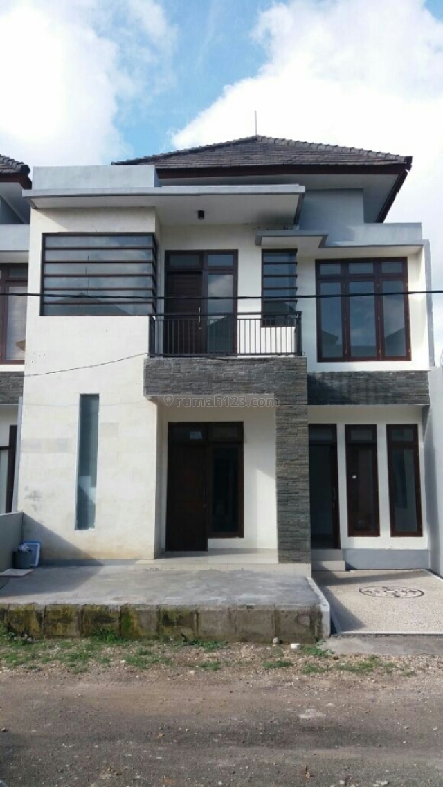 Rumah Baru Minimalis siap Huni Di perumahan esterland Mansion Taman jimbaran Badung Bali, Jimbaran, Badung