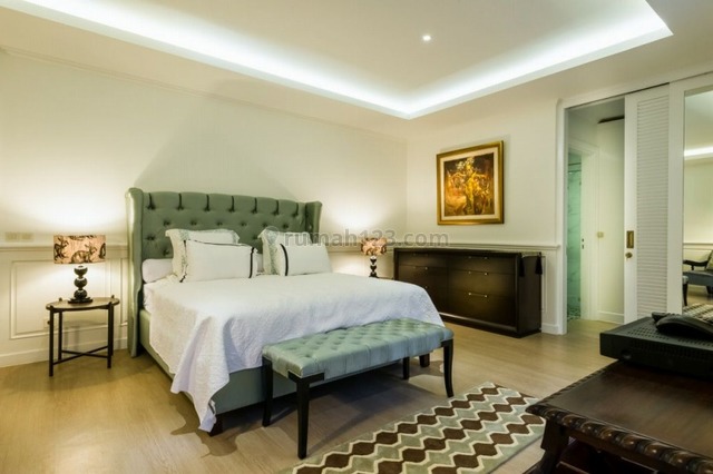 Comfortable and beautiful house In Kuningan area for expatriat and others “The price can be negotiable”, Kuningan, Jakarta Selatan