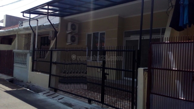 Rumah Cantik Daerah Duri Kepa Siap Huni sangat nyaman Christ 081280069222 PR-009423, Duri Kepa, Jakarta Barat