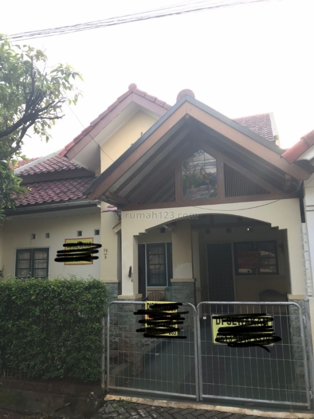 Rumah cantik di lingkungan perumahan elite, Kemang Pratama, Bekasi