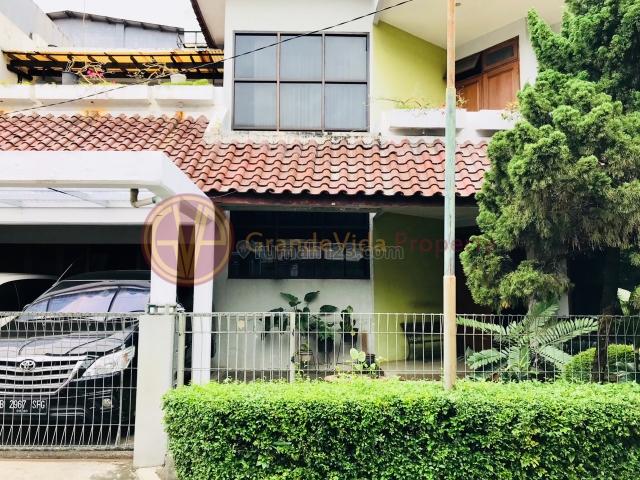GANDARIA-RUMAH DI HOEK, AKSES DEKAT DENGAN JALUR MRT FATMAWATI, DALAM KOMPLEKS, SECURITY 24 JAM, Gandaria, Jakarta Selatan
