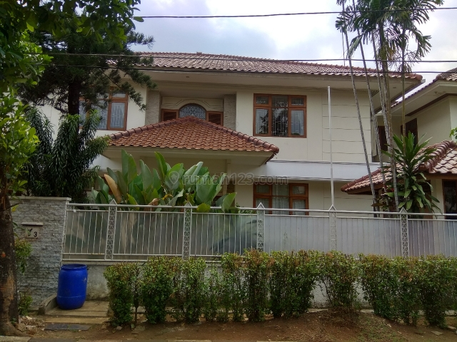Rumah Cantik Asri gaya cluster...di Lebak Bulus, Lebak Bulus, Jakarta Selatan