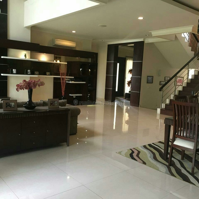 Rumah MEWAH FURNISH SIAP HUNI, Gading Serpong Pondok Hijau Golf, Tangerang