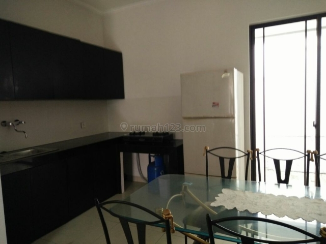 Rumah Full Furniss, Green Lake City, Jakarta Barat
