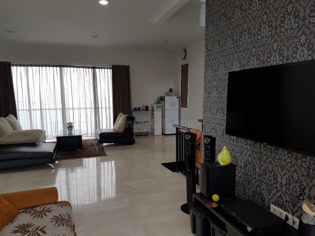 Rumah Cantik Dalam Cluster, Lebak Bulus, Jakarta Selatan
