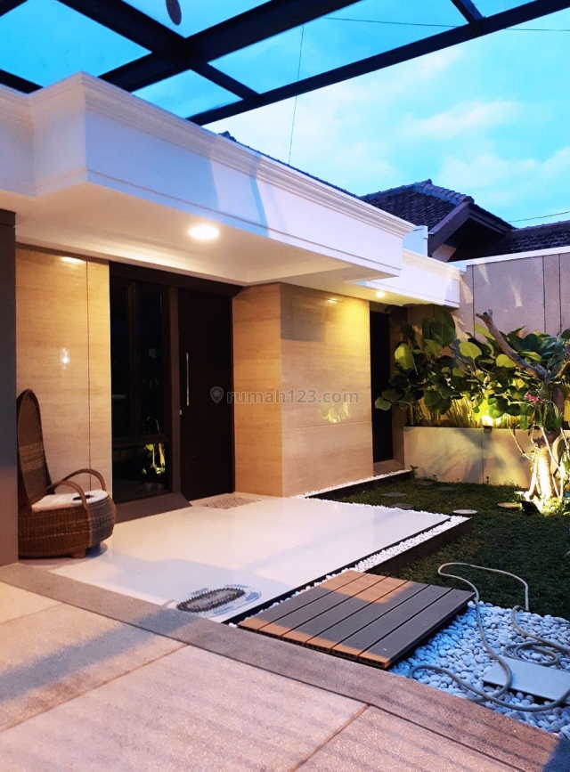 Rumah Minimalis Full Furnish 1.5 Lantai di Pucang Anom Timur, Gubeng, Surabaya