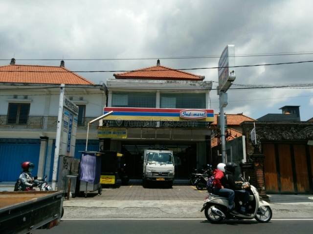 Ruko oper kontrak siap Huni Di jalan utama Raya canggu Tanah lot Badung Bali Badung Bali, Canggu, Badung