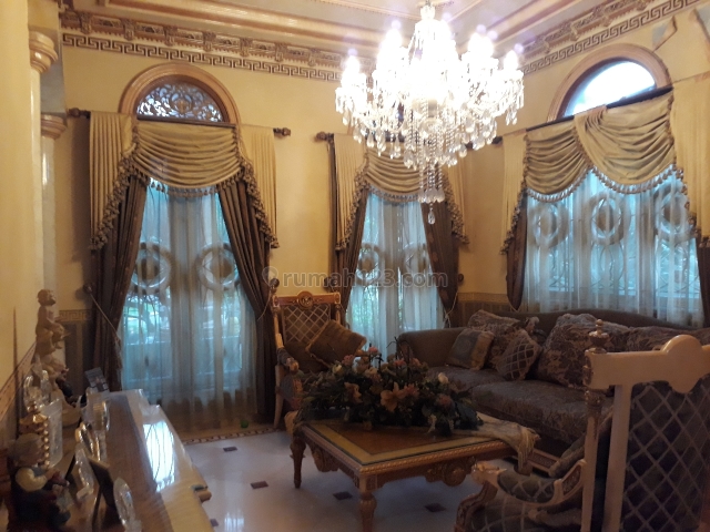 Rumah mewah Kota Wisata , cluster Florida, Cibubur, Jakarta Timur