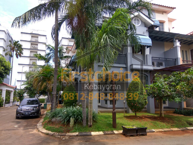 Rumah Bukit Gading Mediterania 3 Lantai ~ Posisi Rumah disudut, Kelapa Gading, Jakarta Utara