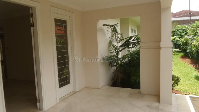 NICE HOUSE FOR EXPATRIATE USD2000, Kemang, Jakarta Selatan