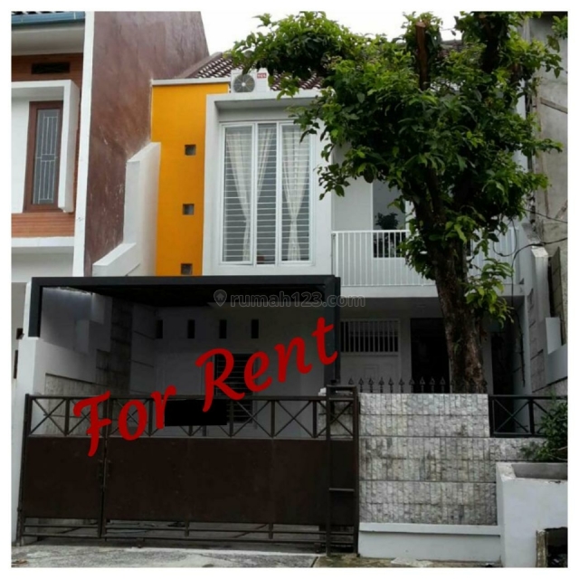 Rumah Cantik gaya minimalis,.lok bagus, Cipete, Jakarta Selatan
