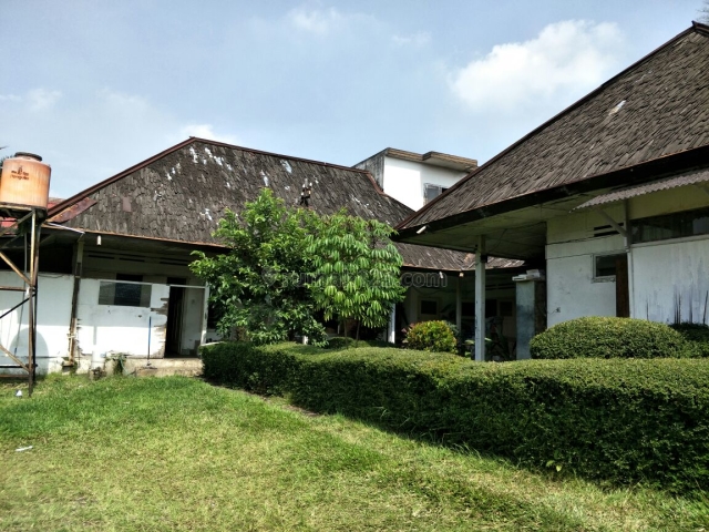 RUMAH DI PUSAT KOTA (KAWASAN GEDUNG SATE) BANDUNG, Coblong, Bandung