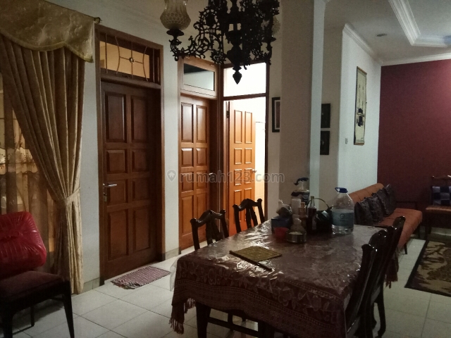 Turun harga , lokasi strategis, Senopati, Jakarta Selatan