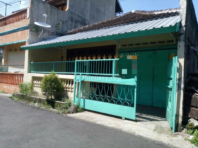 Rumah Tengah Kota Siap Pakai, Purwosari, Solo