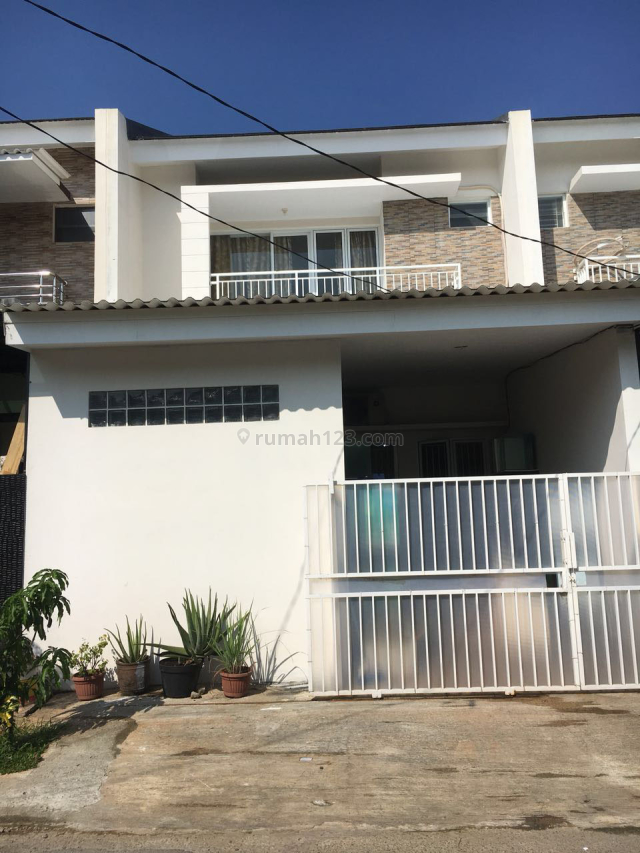 RUMAH SIAP HUNI DI REGENSI MELATI MAS BSD (luc 723), BSD, Tangerang