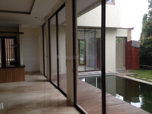 Nice house in a town house,minimalis modern,near hero and Ais, Kemang, Jakarta Selatan