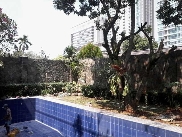 Nice House,fully Furnished,2.5floor,close To Kemang Vilage, Kemang, Jakarta Selatan