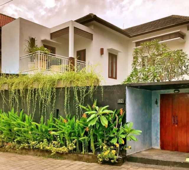 Villa luxury siap huni di jimbaran bawah badung bali, Jimbaran, Badung