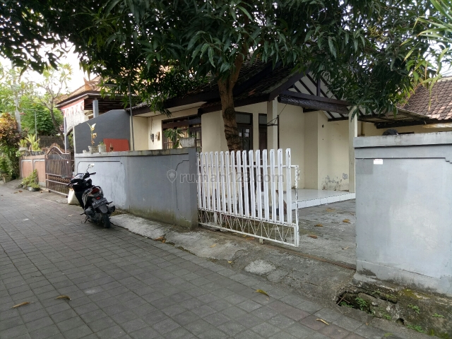 Rumah sekond butuh revasi ringan Di dalung permai badung badung, Dalung, Badung
