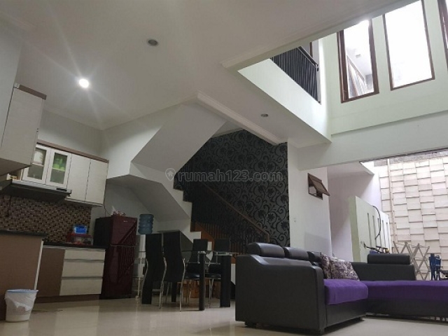 RUMAH SECOND DAN SIAP HUNI DI KAYU PUTIH, JAKARTA TIMUR., Kayu Putih, Jakarta Timur