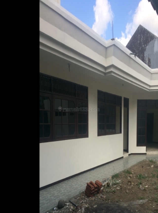 RUMAH DAN TOKO BELAKANG PIZZA HUT GATSU BARAT, Gatot Subroto, Denpasar